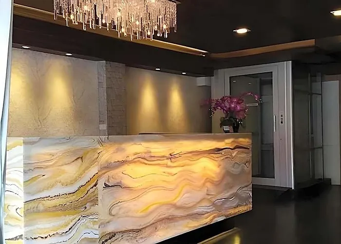 W 21 3* Bangkok